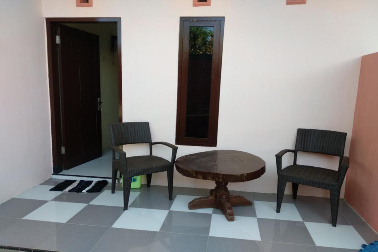 Kelapa Gading Homestay Syariah Redpartner Banyuwangi  Buitenkant foto