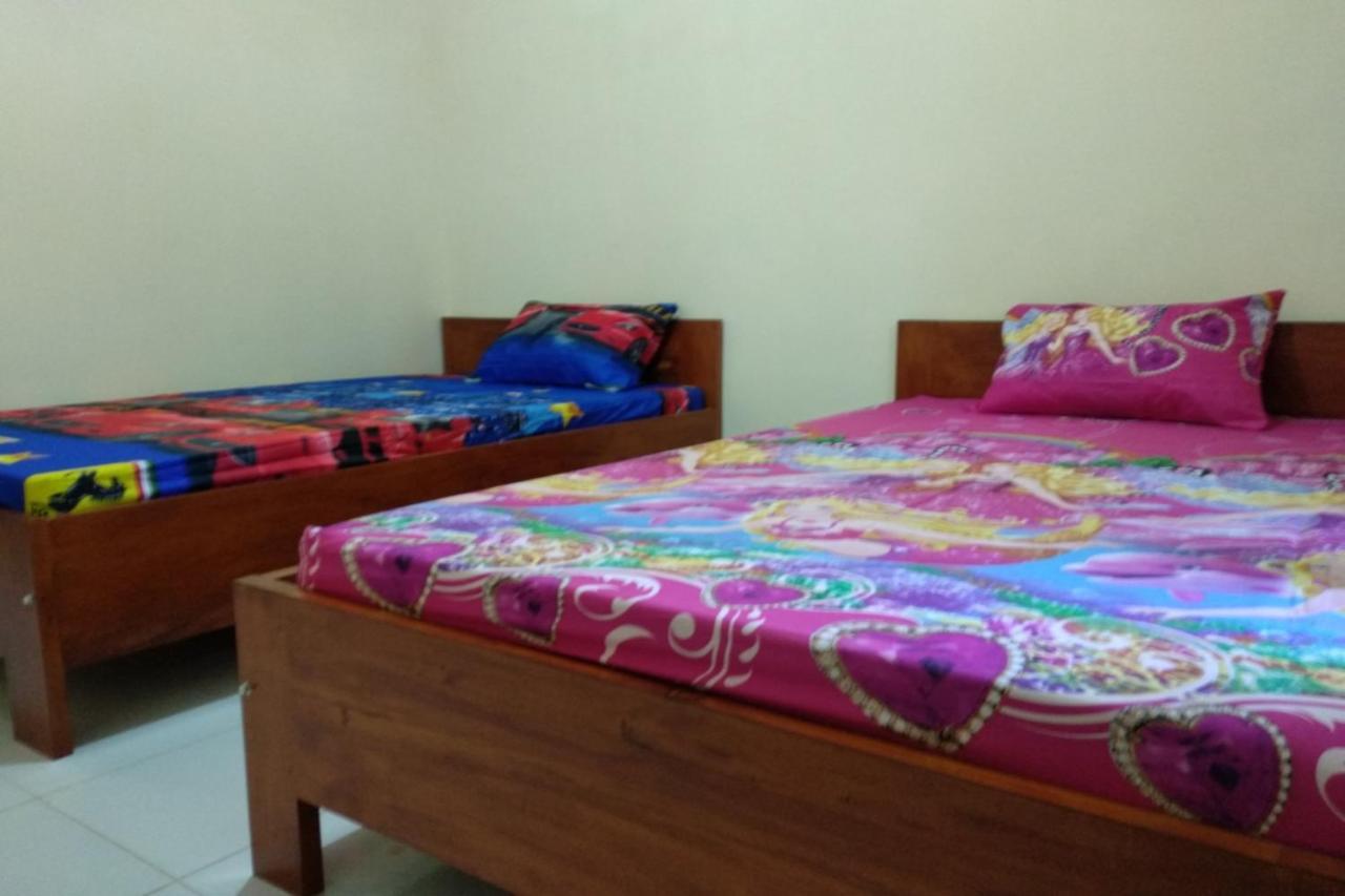 Kelapa Gading Homestay Syariah Redpartner Banyuwangi  Buitenkant foto